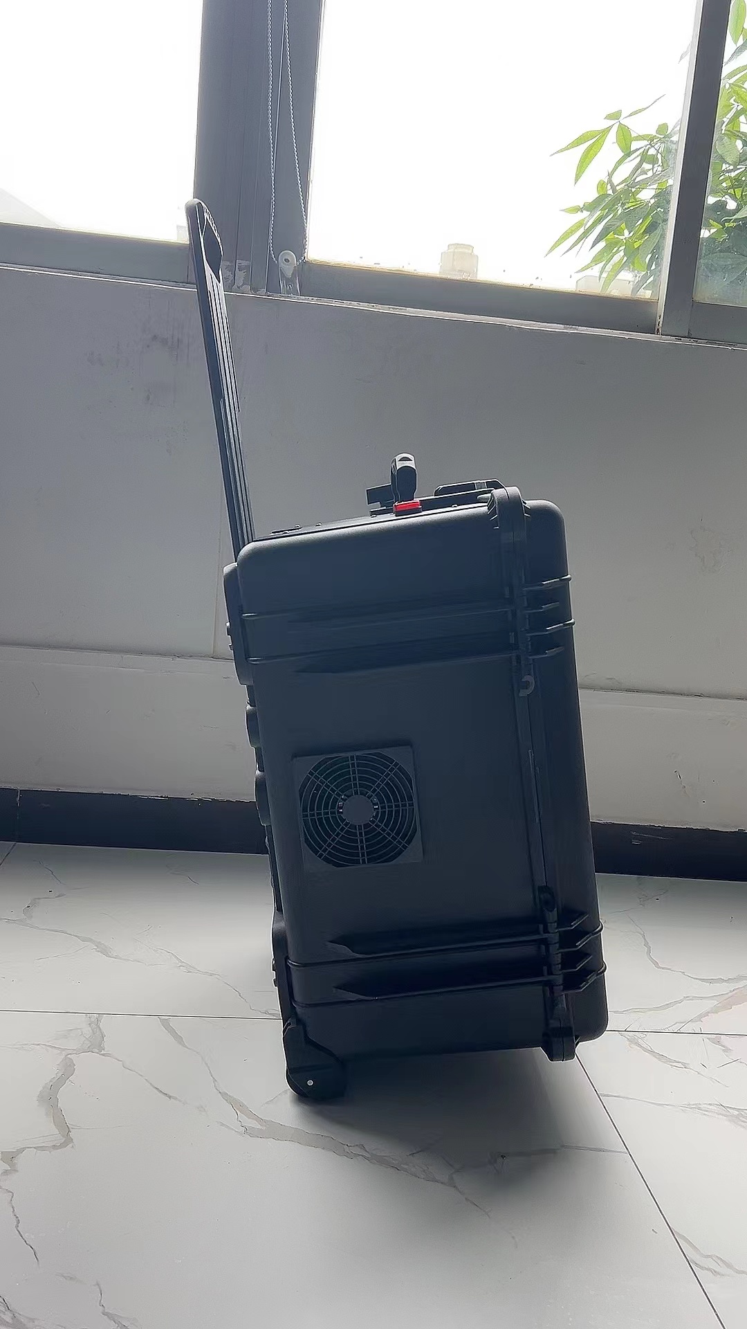 武城手拉箱型移动通信干扰器